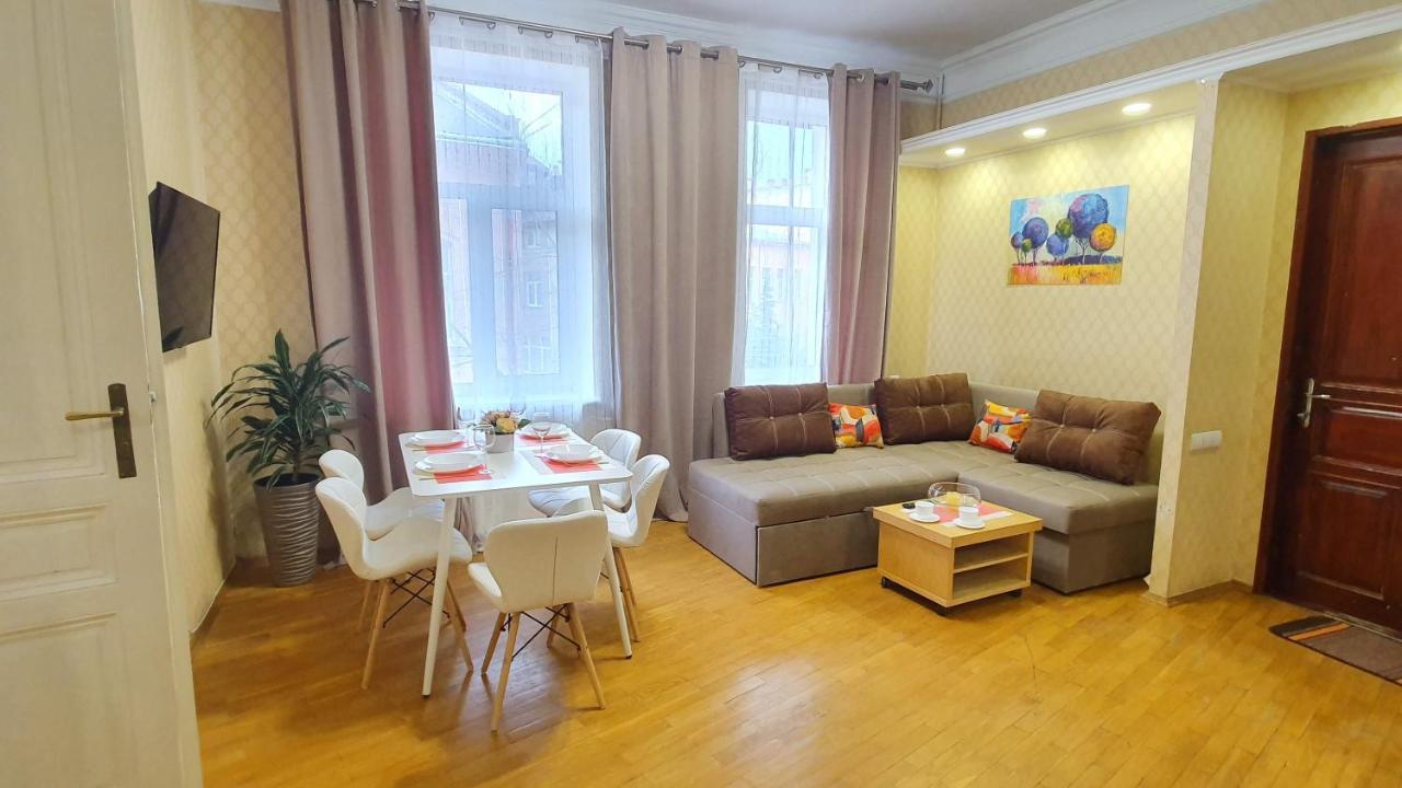 Demar Apart Herzena 리비프 외부 사진